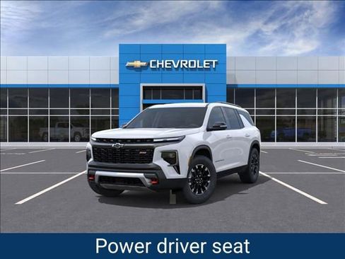 New 2026 Chevrolet Traverse Z71 w/ Enhanced Driving Package image 9