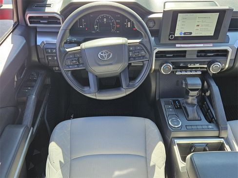 Used 2025 Toyota Tacoma SR5 image 5