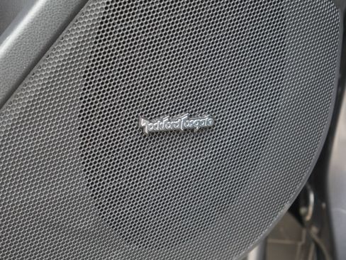 Used 2023 Subaru Forester Premium image 36