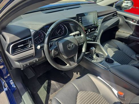 Used 2024 Toyota Camry SE FWD image 12