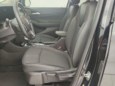 Certified 2025 Buick Encore GX Preferred FWD image 15