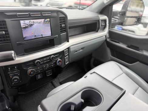 Used 2024 Ford F250 XL w/ XL Chrome Package AWD/4WD image 17