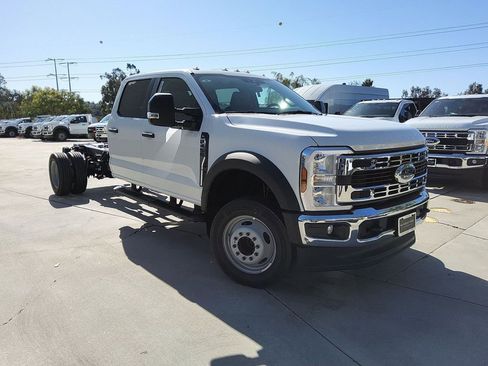 New 2026 Ford F450 XL w/ XL Chrome Package image 4