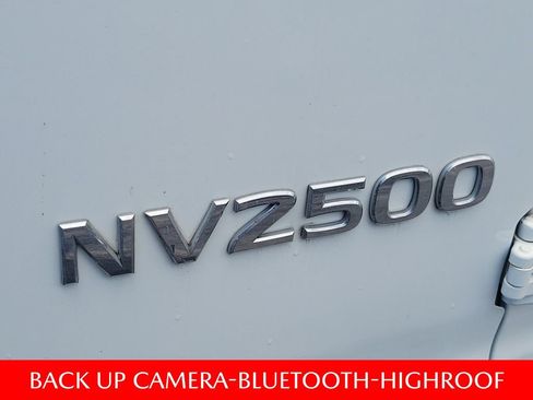 Certified 2019 Nissan NV 2500 SV RWD image 12
