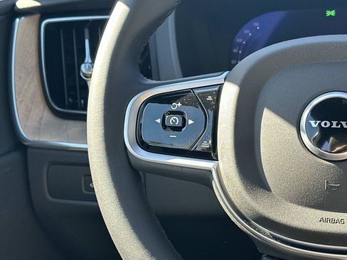 New 2026 Volvo XC60 B5 Plus w/ Climate Package image 8
