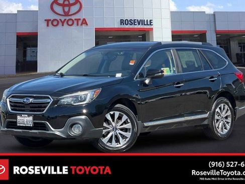 Used 2018 Subaru Outback 2.5i Touring w/ Popular Package #3 AWD/4WD image 1