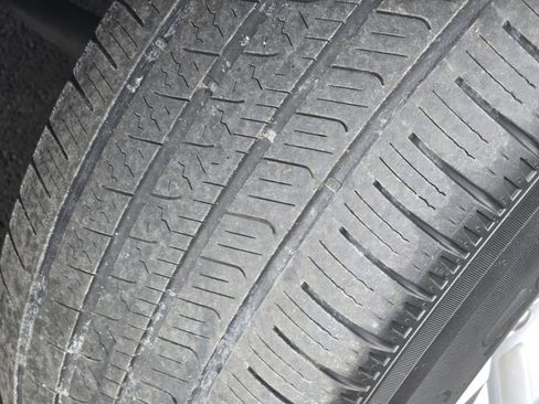 Used 2019 Chevrolet Suburban LT image 30