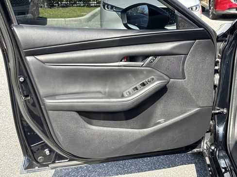 Used 2020 MAZDA MAZDA3 Sedan w/ Select Package image 21