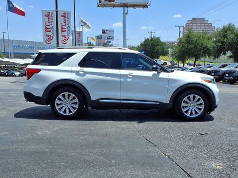Used 2021 Ford Explorer Limited w/ Equipment Group 301A RWD image 5