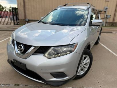 Used 2016 Nissan Rogue SV w/ SV Premium Package