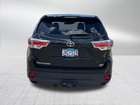 Certified 2016 Toyota Highlander LE AWD/4WD image 5