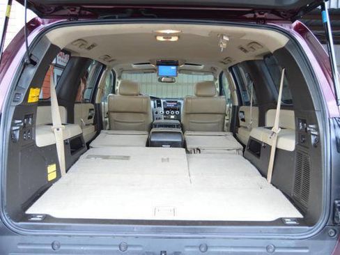 Used 2011 Toyota Sequoia Platinum image 46