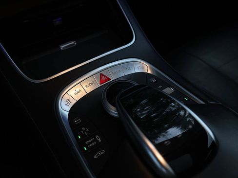 Used 2015 Mercedes-Benz S 550 4MATIC Sedan image 10