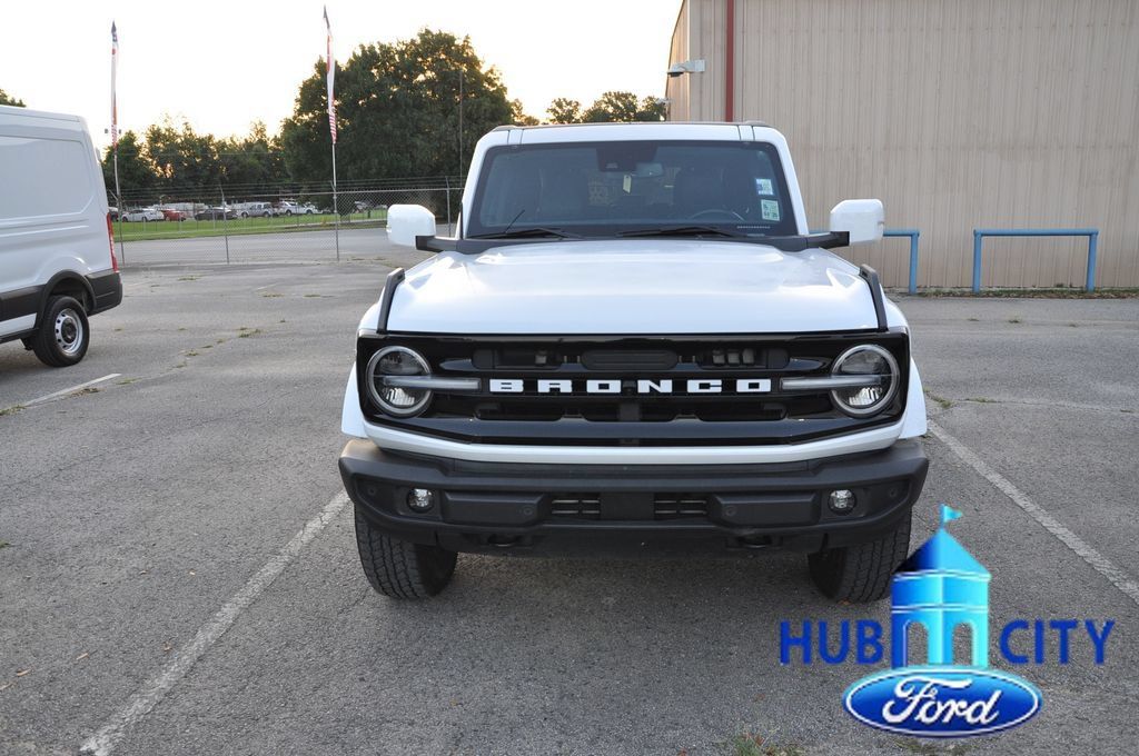 Used 2024 Ford Bronco Outer Banks AWD/4WD image 8