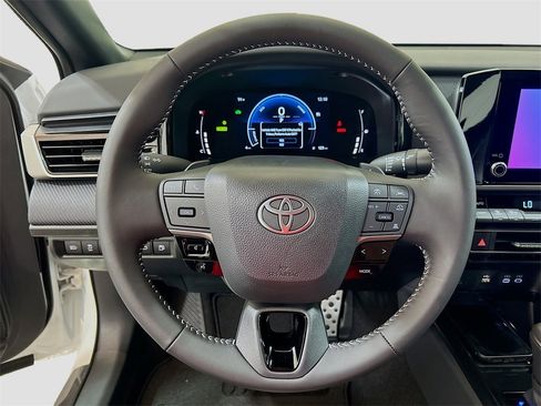 New 2026 Toyota Camry SE image 11