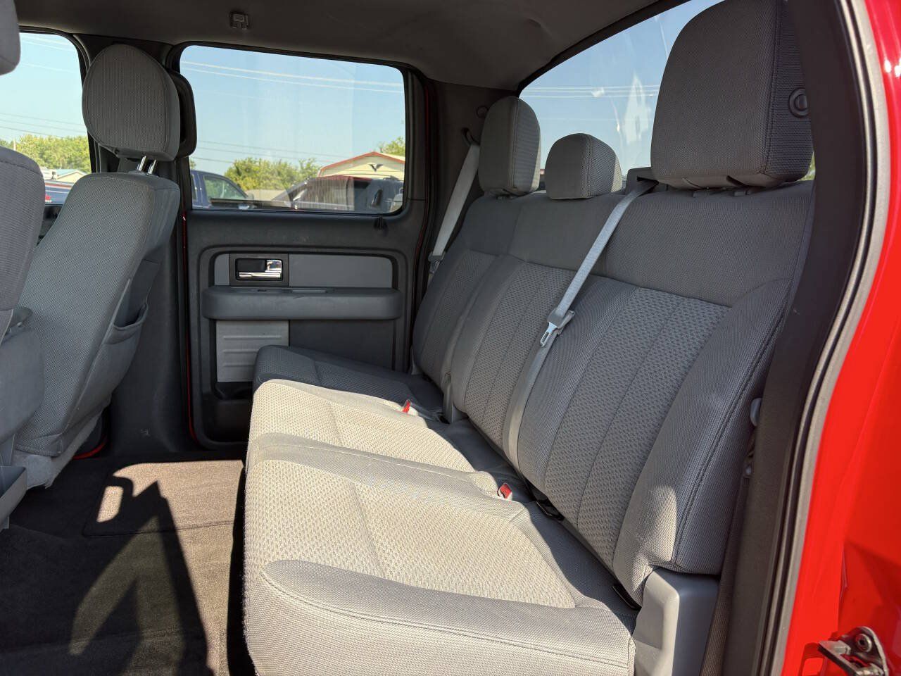 Used 2014 Ford F150 XLT AWD/4WD image 18
