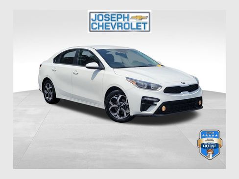 Used 2021 Kia Forte LXS FWD image 1