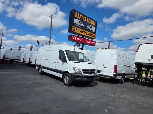 Used 2018 Mercedes-Benz Sprinter 2500 image 24