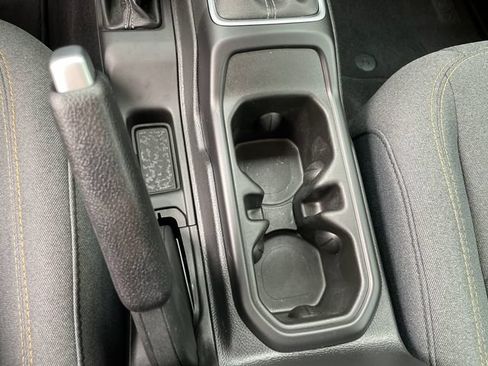 Used 2025 Jeep Wrangler Unlimited Sport AWD/4WD image 33