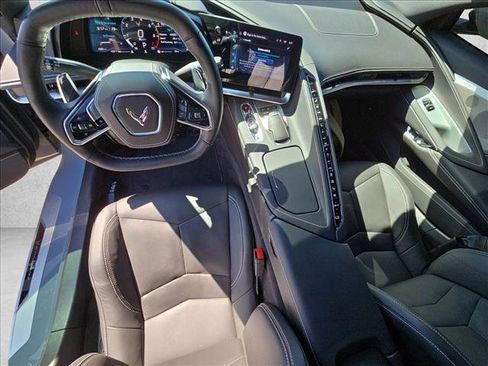 Used 2025 Chevrolet Corvette Stingray Preferred Cpe w/ Z51 Performance Package image 17