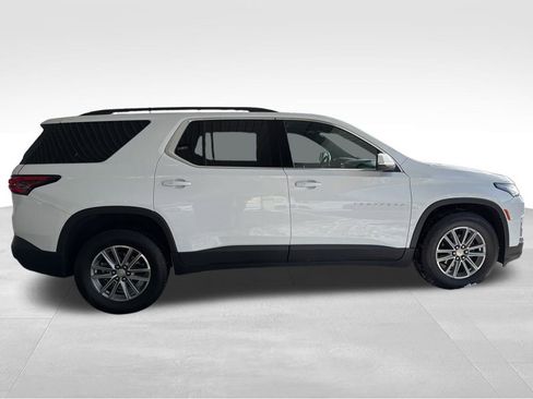 Used 2023 Chevrolet Traverse LT w/ LPO, Cargo Package image 6
