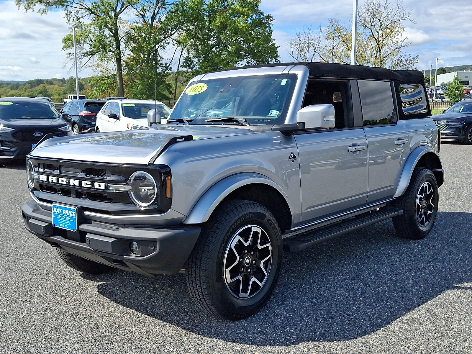Used 2023 Ford Bronco Outer Banks AWD/4WD image 4