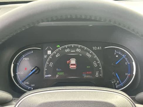 Used 2023 Toyota RAV4 XLE Premium image 7