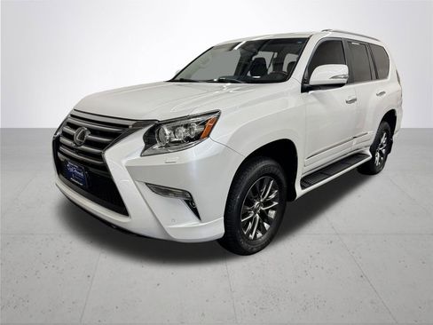 Used 2019 Lexus GX 460 Luxury image 2