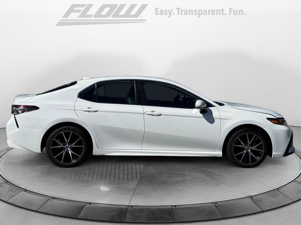 Used 2023 Toyota Camry SE FWD image 10