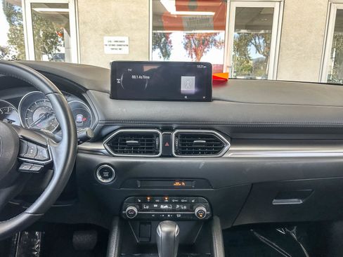 Used 2021 MAZDA CX-5 Touring image 13