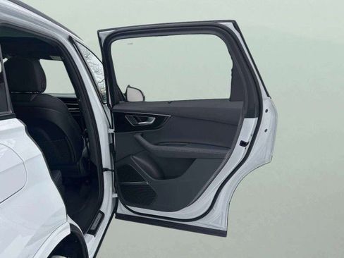 Used 2025 Audi Q7 3.0T Prestige w/ Prestige Package image 25