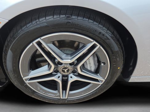 Used 2022 Mercedes-Benz E 350 4MATIC Sedan image 29