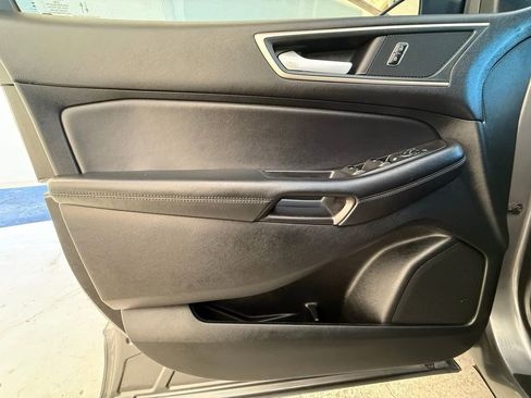 Used 2024 Ford Edge SEL w/ Convenience Package image 24