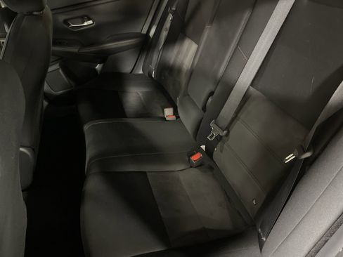 Used 2024 Nissan Sentra SR w/ Trunk Package image 11