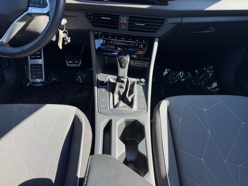 Used 2025 Volkswagen Jetta Sport image 39