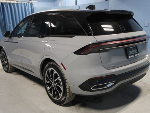 New 2026 Lincoln Nautilus Reserve image 27