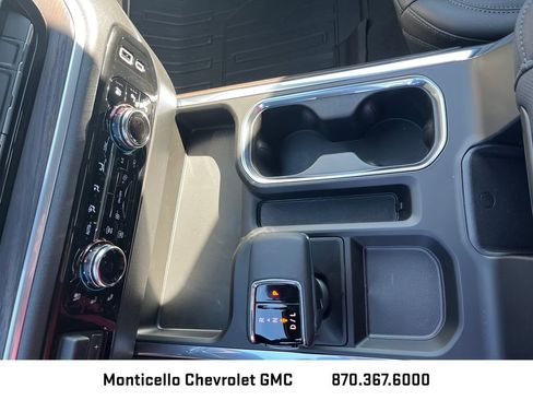 New 2026 GMC Sierra 1500 SLT w/ SLT Premium Package image 18