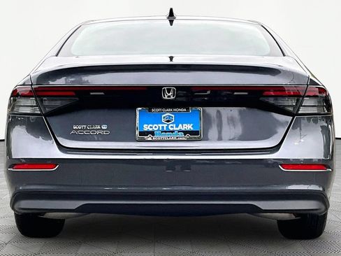 Used 2025 Honda Accord SE image 7