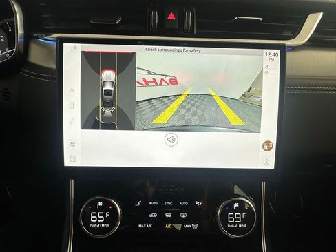 Used 2022 Jaguar XF R-Dynamic SE image 27