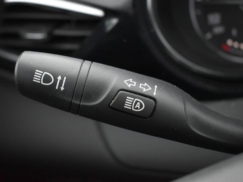 Used 2021 Buick Encore GX Preferred w/ Sport Touring Package image 19