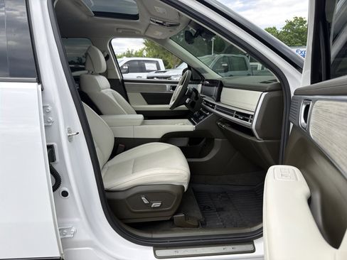 Used 2025 Hyundai Santa Fe Calligraphy AWD/4WD image 34