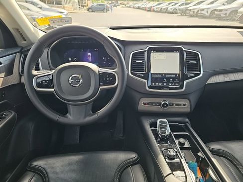 Used 2024 Volvo XC90 B6 Ultimate AWD/4WD image 2