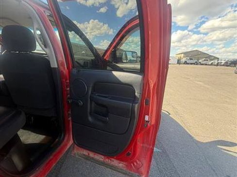 Used 2004 Dodge Ram 2500 Truck ST w/ Trailer Tow Group AWD/4WD image 16