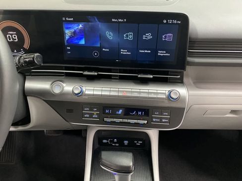 Used 2025 Hyundai Kona SEL image 23