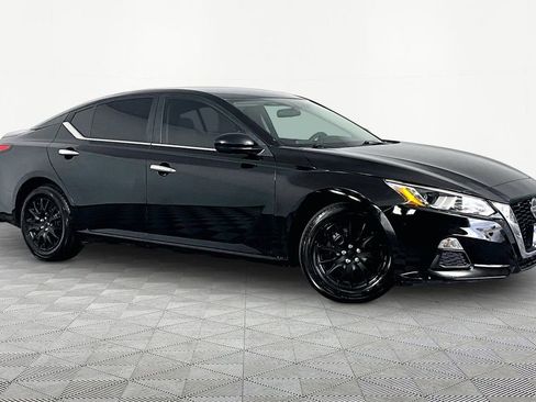 Used 2019 Nissan Altima 2.5 S FWD image 1