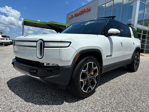 Used 2024 Rivian R1S Adventure AWD/4WD image 14