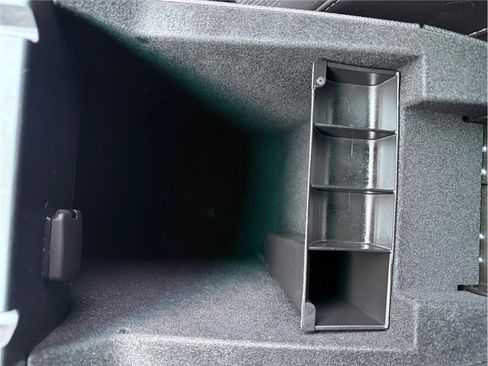 Used 2013 Ford Explorer Sport image 22