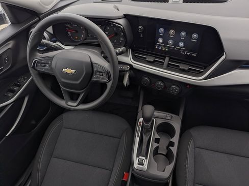 New 2026 Chevrolet Trax LS w/ LS Convenience Package image 17