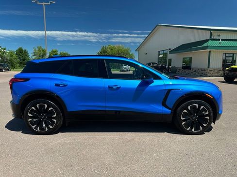 Used 2025 Chevrolet Blazer EV RS AWD/4WD image 34