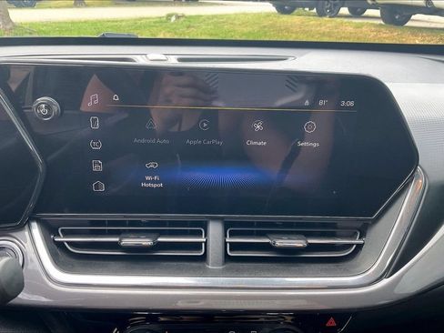 Used 2025 Chevrolet Trax ACTIV w/ Driver Confidence Package FWD image 33